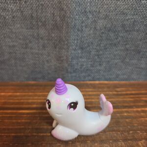 WowWee Fingerlings Minis Nelly Narwhal Series 3 Plastic Figure
